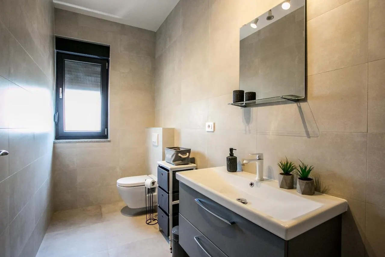 Vila Nora With Heated Pool Marcana Villa