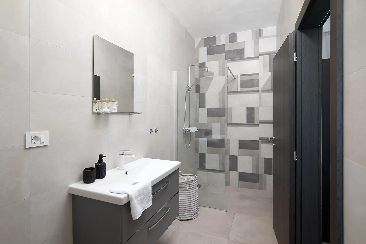 Villa Vila Nora With Heated Pool Marčana Kroatien